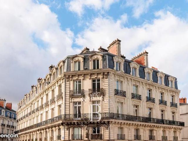 Appartement 7 pièces 172 m²