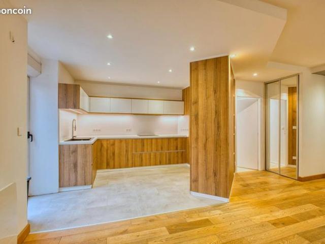 Appartement 7 pièces 177 m²