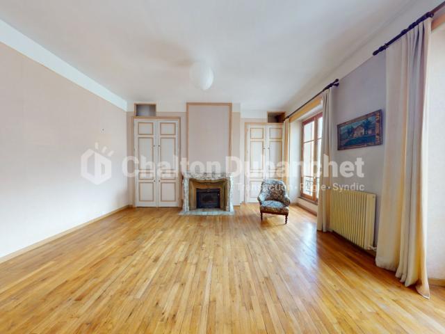 Appartement 7 pièces 178 m²