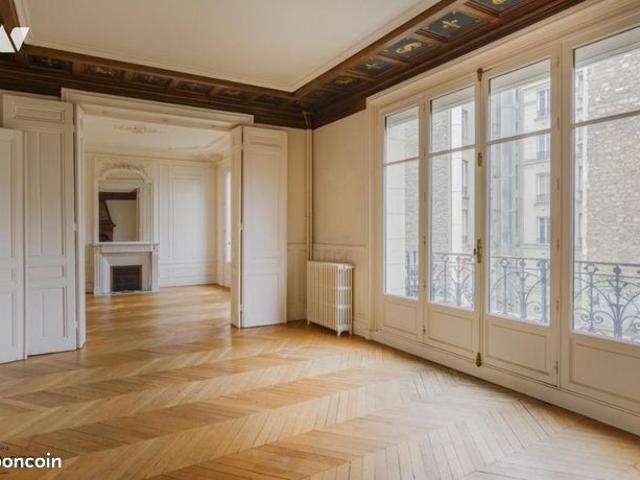 Appartement 7 pièces 182 m²