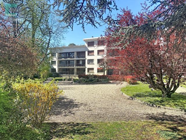 Appartement 7 pièces 184 m²
