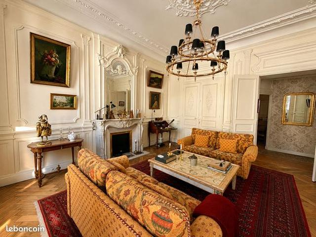 Appartement 7 pièces 189 m²