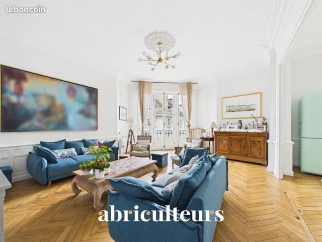 Appartement 7 pièces 198 m²