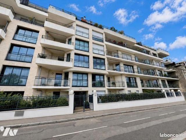 Appartement 7 pièces 199 m²