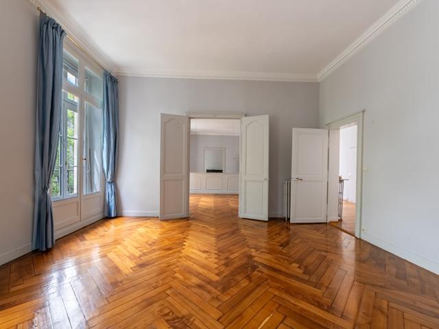 Appartement 7 pièces 199 m²