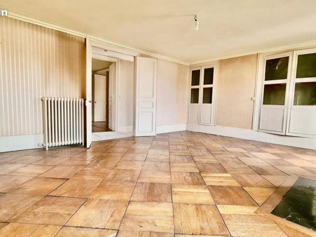 Appartement 7 pièces 200 m²