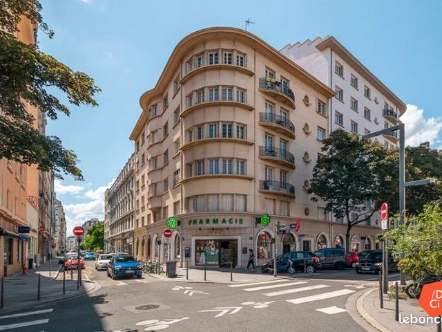 Appartement 7 pièces 200 m²