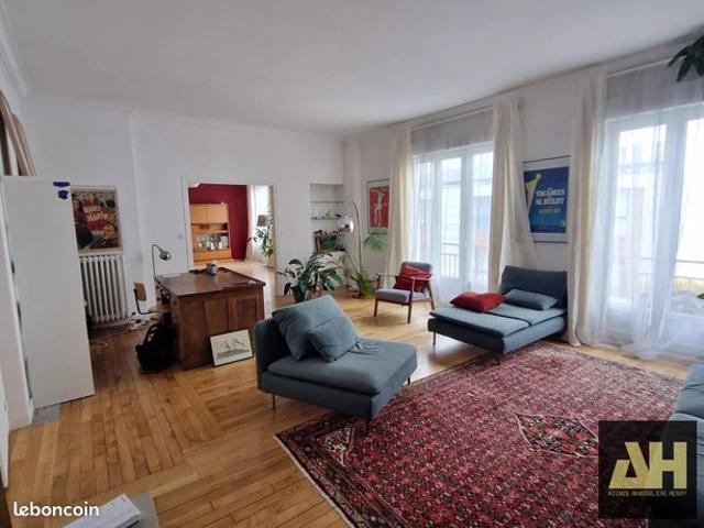 Appartement 7 pièces 201 m²