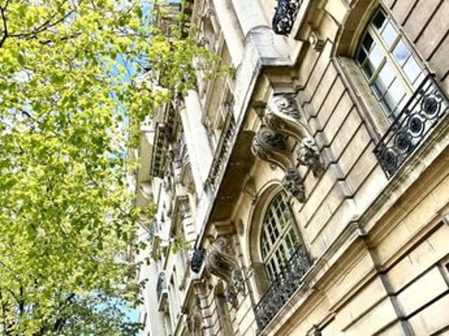Appartement 7 pièces 205 m²