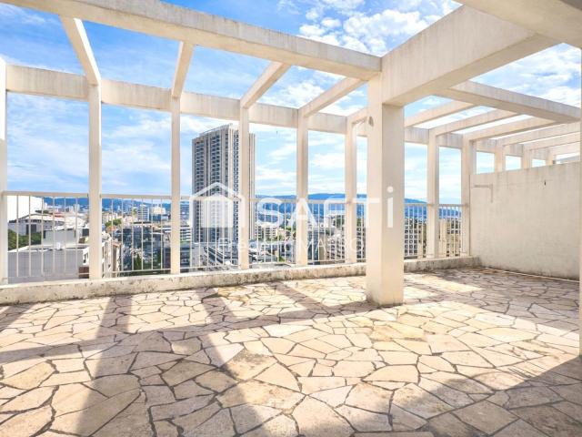 Appartement 7 pièces 213 m²