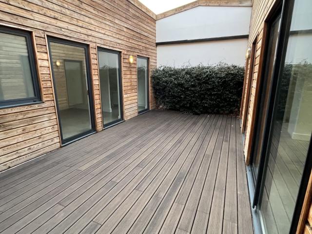 Appartement 7 pièces 214 m²
