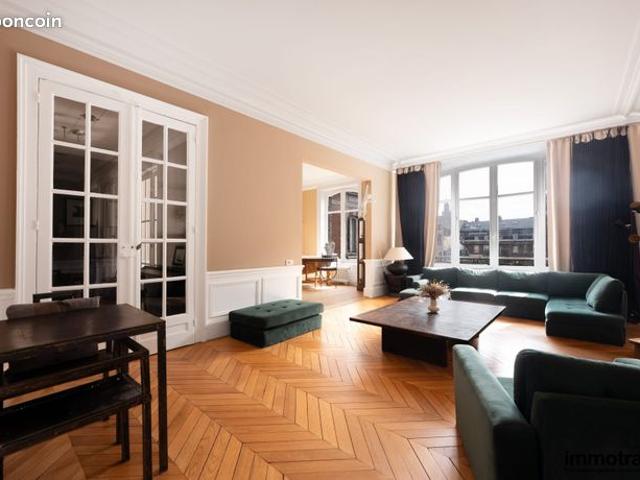 Appartement 7 pièces 214 m²