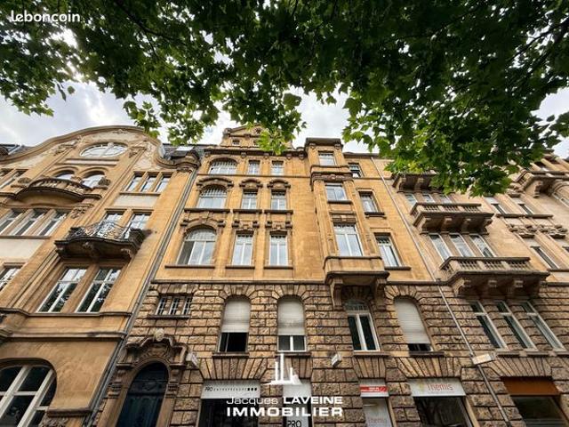 Appartement 7 pièces 219 m²