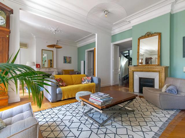 Appartement 7 pièces 221 m²