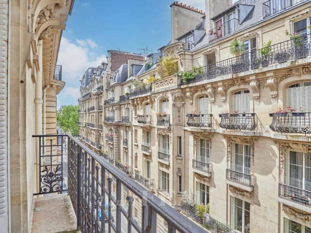 Appartement 7 pièces 223 m²