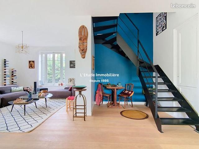Appartement 7 pièces 224 m²