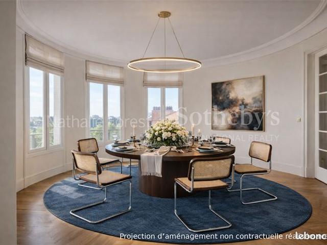 Appartement 7 pièces 225 m²