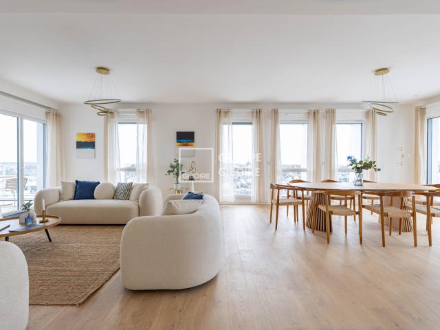 Appartement 7 pièces 225 m²