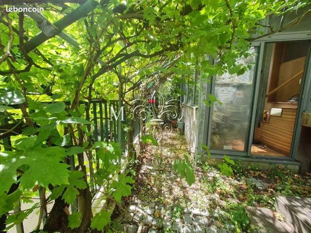 Appartement 7 pièces 228 m²