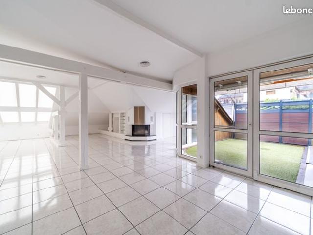Appartement 7 pièces 228 m²