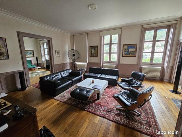 Appartement 7 pièces 229 m²