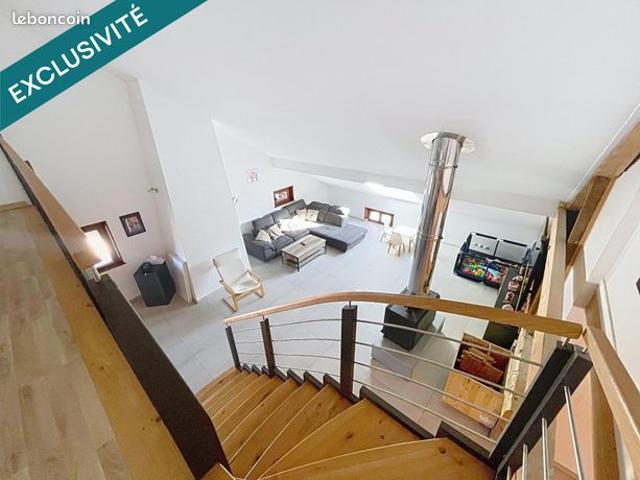Appartement 7 pièces 232 m²