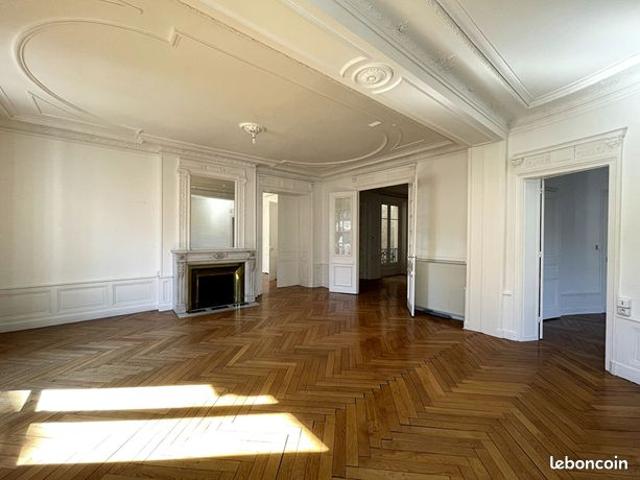 Appartement 7 pièces 234 m²