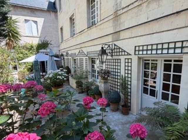 Appartement 7 pièces 240 m²