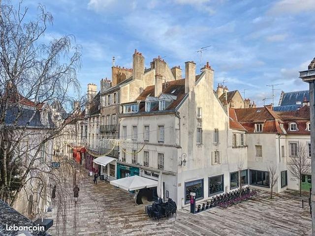Appartement 7 pièces 250 m²