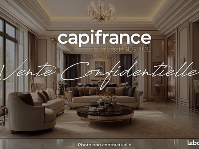 Appartement 7 pièces 252 m²