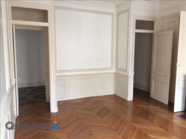 Appartement 7 pièces 268.82 m²