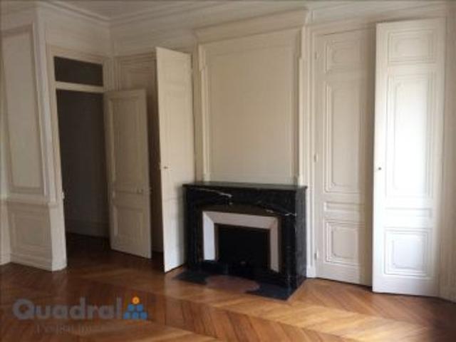 Appartement 7 pièces 268.82 m²