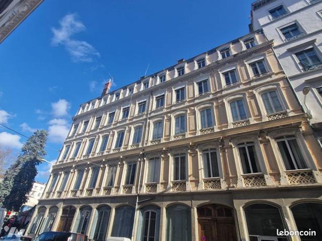 Appartement 7 pièces 270 m²