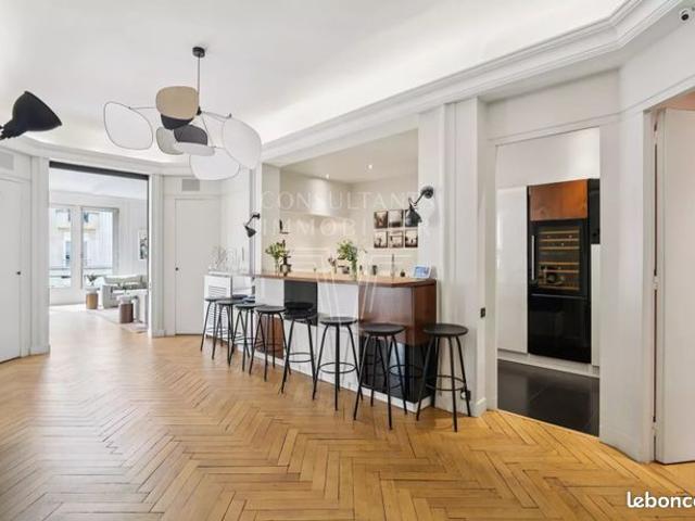 Appartement 7 pièces 275 m²