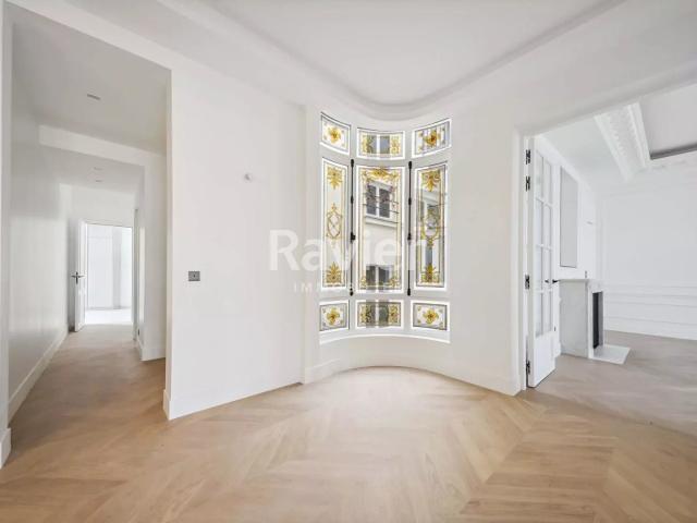 Appartement 7 pièces 286 m²