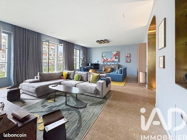 Appartement 7 pièces 287 m²