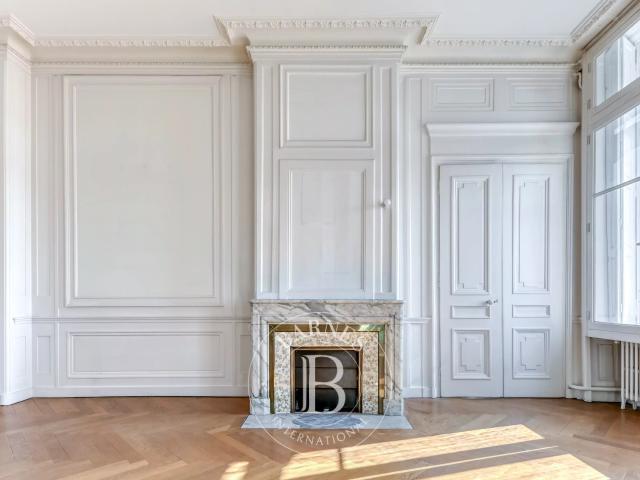 Appartement 7 pièces, 300 m² à louer à Lyon 2 69002