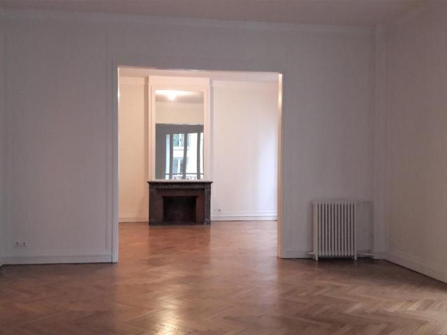 Appartement 7 pièces 312 m²