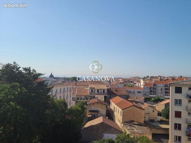 Appartement 7 pièces 330 m²