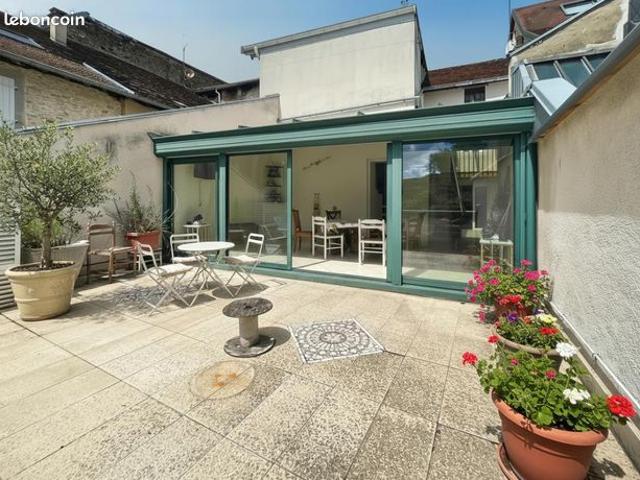 Appartement 7 pièces 347 m²