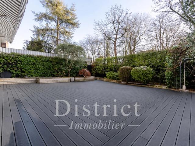 Appartement 7 pièces 352 m²