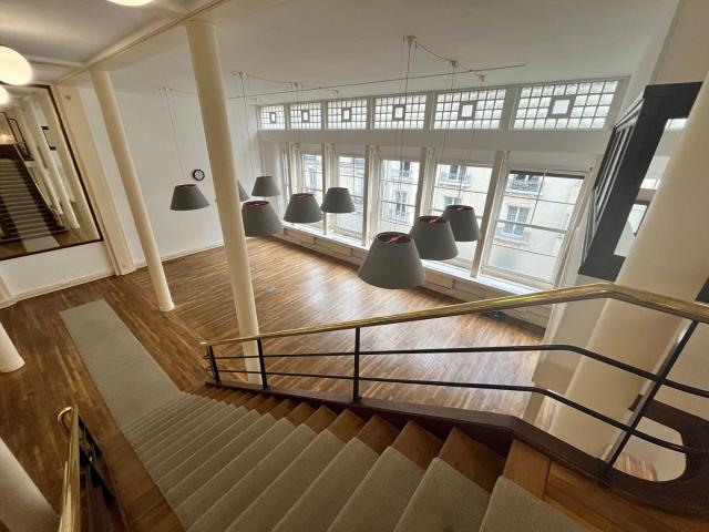 Appartement 7 pièces 372 m²