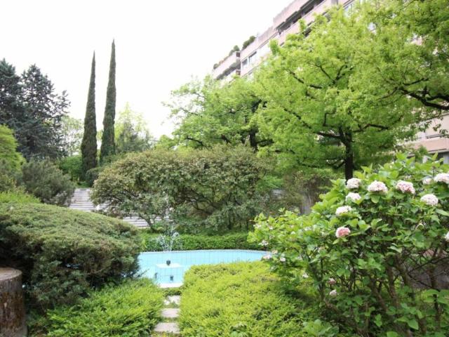 Appartement 7 pièces à Genève Rez Superieur