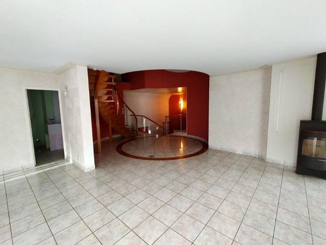 Appartement 7 pièces à Villaines la Juhel