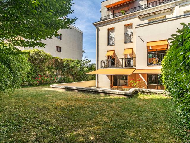 Appartement 7 pièces en duplex avec grand jardin plein sud
