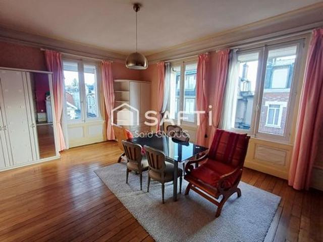 Appartement 83 m² – centre ville Saint Quentin – lumineux stationnement gratuit