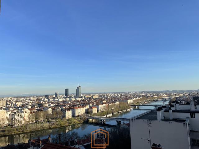 Appartement 81 m2 avec vue exceptionnelle Croix rousse centre