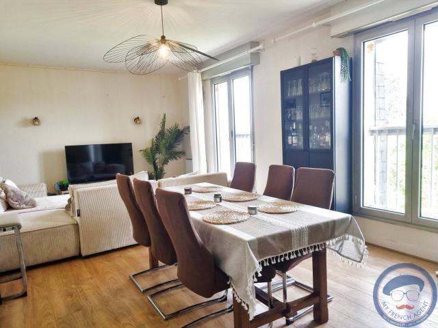 Appartement 87 m2 dernier étage 2 chambres à Amboise Vue excep