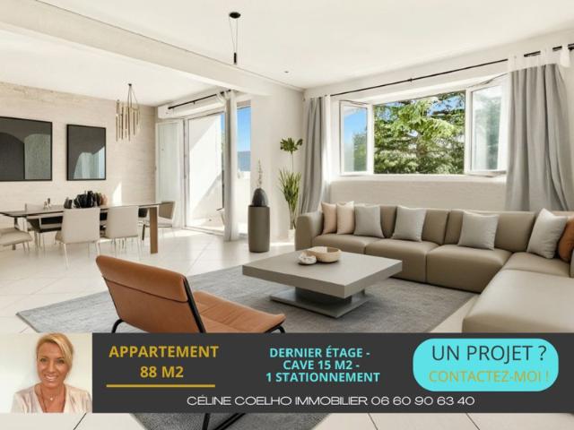 Appartement 88m2 dernier étage balcon cave parking