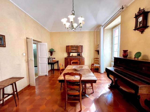 Appartement 8 pièces 124 m²